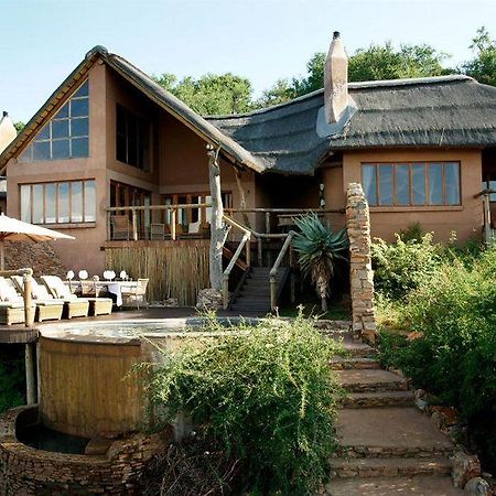 Impodimo Game Lodge Madikwe Game Reserve Esterno foto
