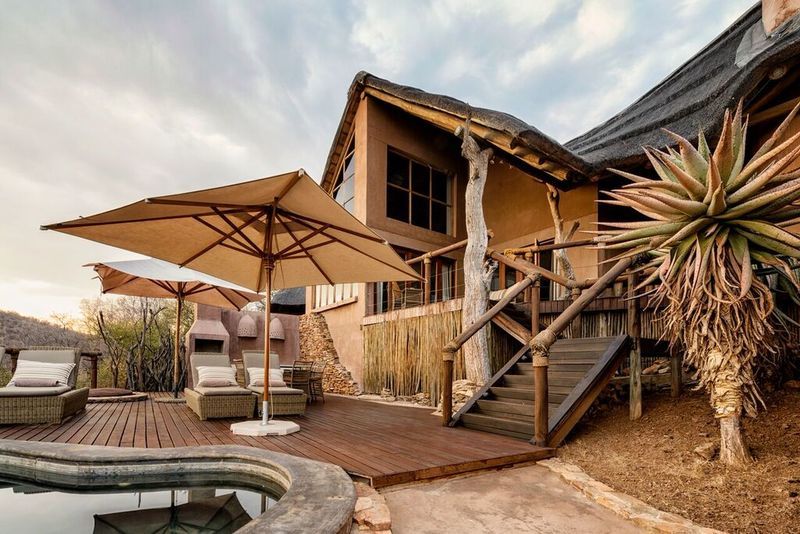 Impodimo Game Lodge Madikwe Game Reserve Esterno foto
