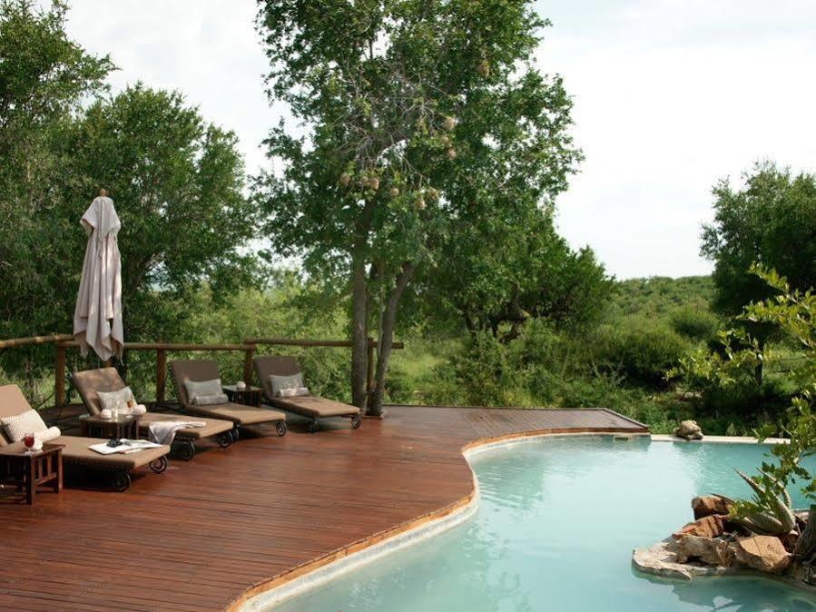 Impodimo Game Lodge Madikwe Game Reserve Esterno foto